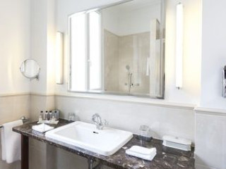 CLARIDGE
