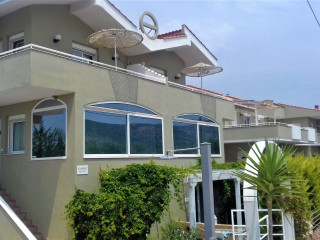 Kapahi Sea View Apartments & Suites