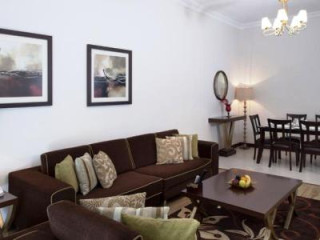 AL WALEED PALACE HOTEL APARTMENTS OUD METHA