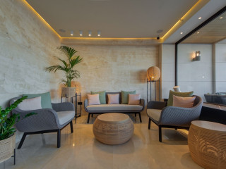 LANDS END BOUTIQUE HOTEL