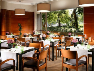 UNAHOTELS Cusani Milano