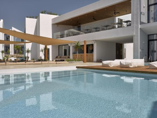 CAVO VEZAL ADULTS ONLY