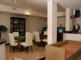 Apartamentos Marola Park