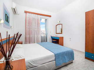 ANO KAMPOS HOTEL AND STUDIOS