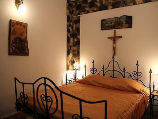 HUNTER PRINCE CASTLE AND DRACULA