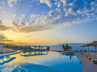 Alia Palace Luxury Hotel  Villas