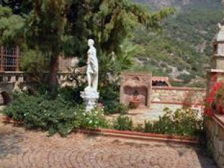 VILLA SYMBOLA