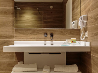 REGINA BLU HOTEL