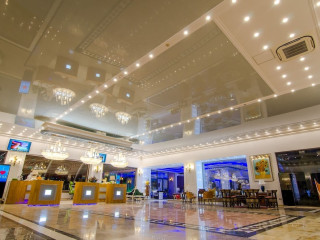 PHOENICIA ROYAL HOTEL