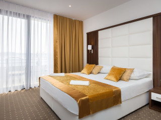 HOTEL PERLA