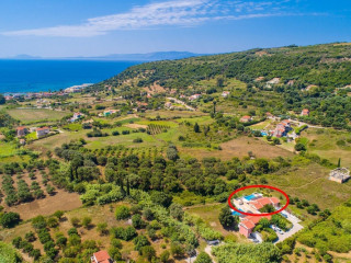 VILLA PEACH LARGE PRIVATE POOL WALK TO BEACH SEA VIEWS A C WIFI