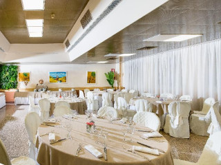 Astoria Palace
