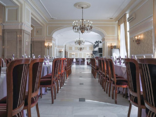 HOTEL PALACE