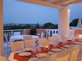 BELVEDERE GERAKAS LUX. SUITES