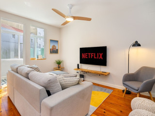 FORMOSA #2 CENTRAL 2-BED IN PRIME LOCATION PERFECT TO EXPLORE P