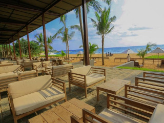 Pandanus Beach Resort