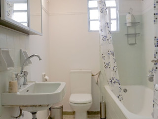 A COMFORTABLE APARTMENT IN KALLITHEA