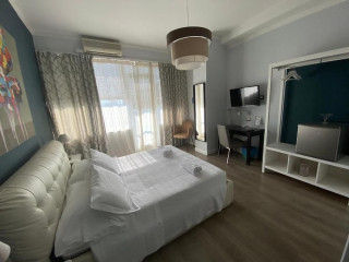 CORSO ITALIA ROOMS