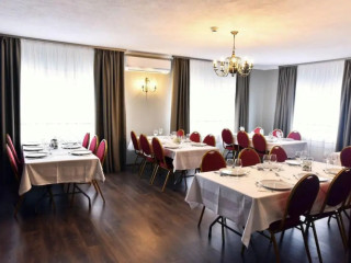 Areo Hotel  Restaurant