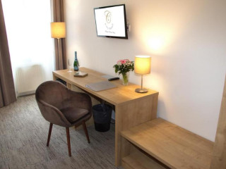 City Hotel Ring