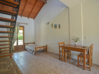 ALEX KATERINA APARTMENTS