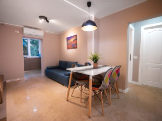 APARTAMENTE DE INCHIRIAT ANASTASIA SEASIDE.