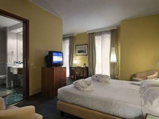 UNAHOTELS MEDITERRANEO MILANO