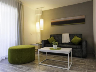 Kn Aparthotel Columbus