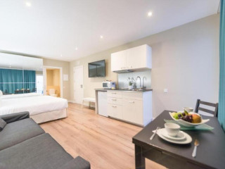 Senator Barcelona Apartments