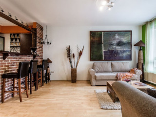 HOLLO 12 APARTMENT II.