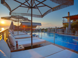 Anny Residence  Suites