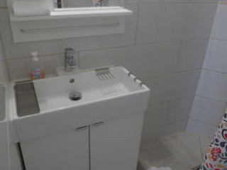 AMBER TERRACE STUDIO