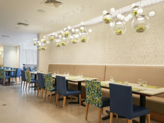 Arabian Park Dubai, an Edge by Rotana