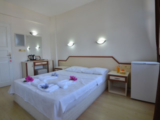 MYKONUT BOUTIQUE SUITES