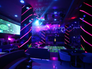 Arman Hotel