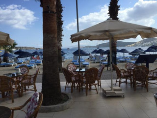 NAGI BEACH HOTEL
