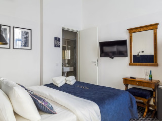 GISELLE VINTAGE DOUBLES - ADULTS ONLY