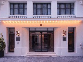 HÔTEL EIFFEL BLOMET