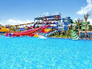 HAWAII RIVIERA AQUA PARK RESORT - CATERS TO COUPLES
