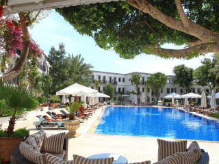 KORUMAR HOTEL DELUXE