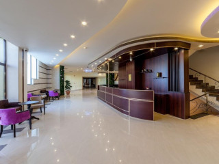 BEST WESTERN PLUS EXPOCENTER HOTEL