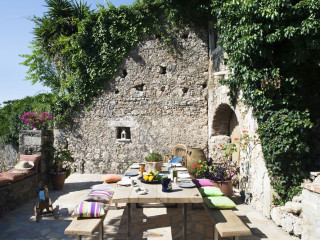 WHITE JASMINE COTTAGE