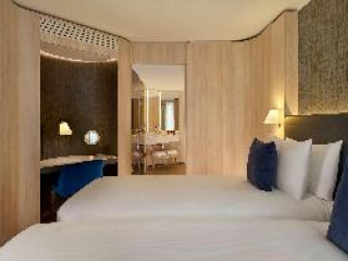 The Westminster London, Curio Collection by Hilton