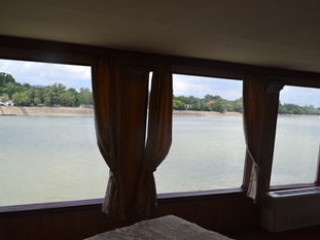 FORTUNA BOAT HOTEL AND RESTAURANT