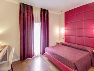 ROMA BOUTIQUE HOTEL