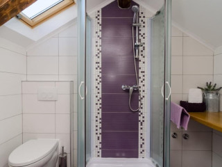 LAVENDER GARDEN APARTMENTS