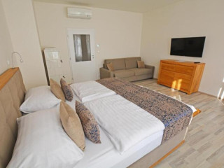 Historic Centre Aparthotel X