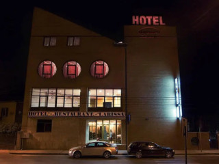 Larissa Hotel