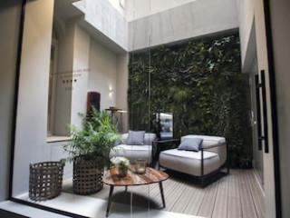 Hotel Les Ambassadeurs