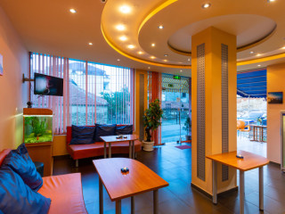 Jemelly Hotel
